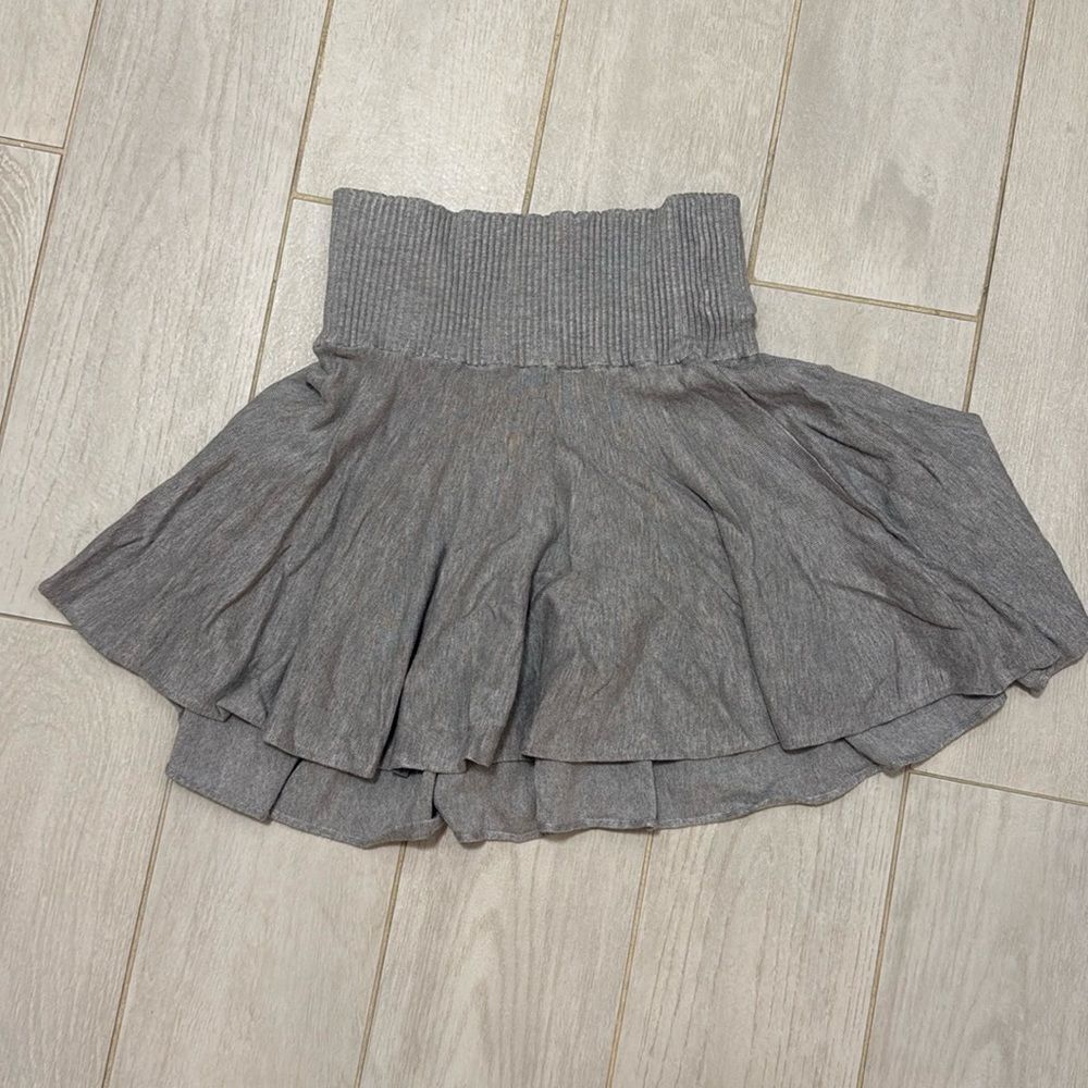 NWT Frankie’s bikinis grey skirt small